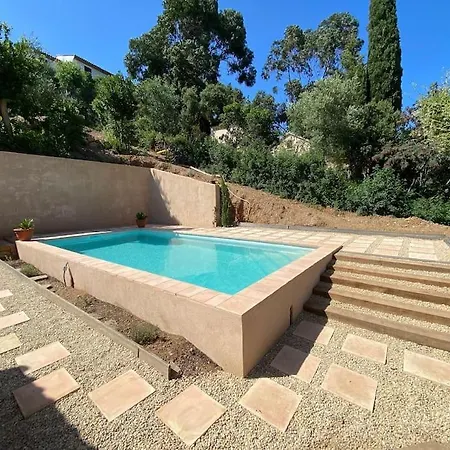 Feriehus Charming House Near Saint-tropez *